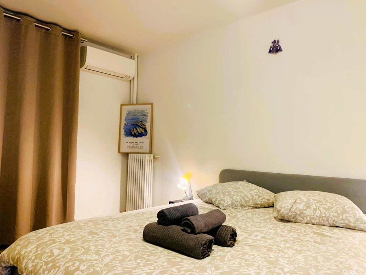 Wonderful Place Near Vieux Port 56m2 Appartement *